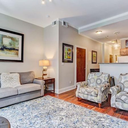 E Bay St Loft By City Market And River Street ซาวานนาห์ ภายนอก รูปภาพ